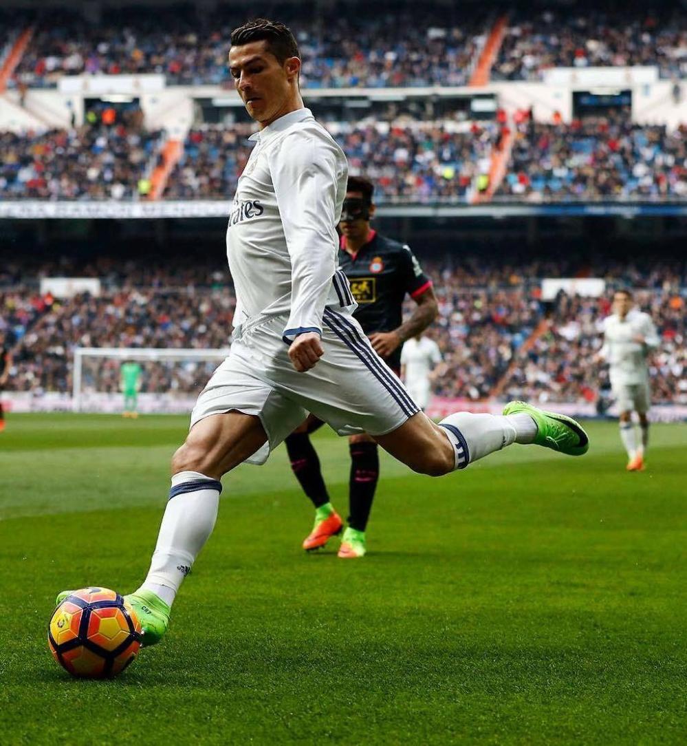 英超半场：福登开场闪击，格瓦迪奥尔破门，曼城2-0利兹联