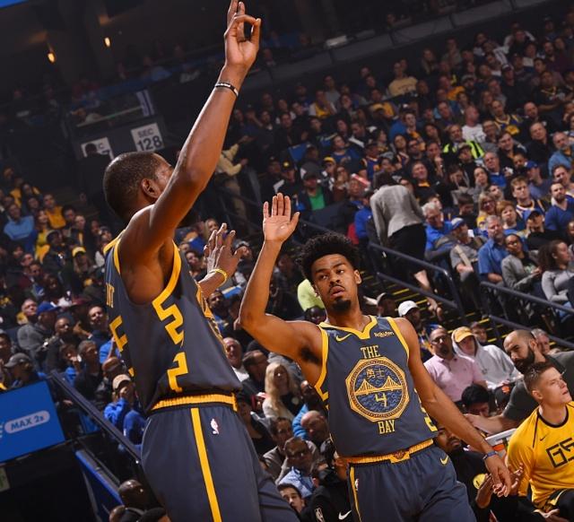 国脚伤愈后首秀建功，球迷称其回来了