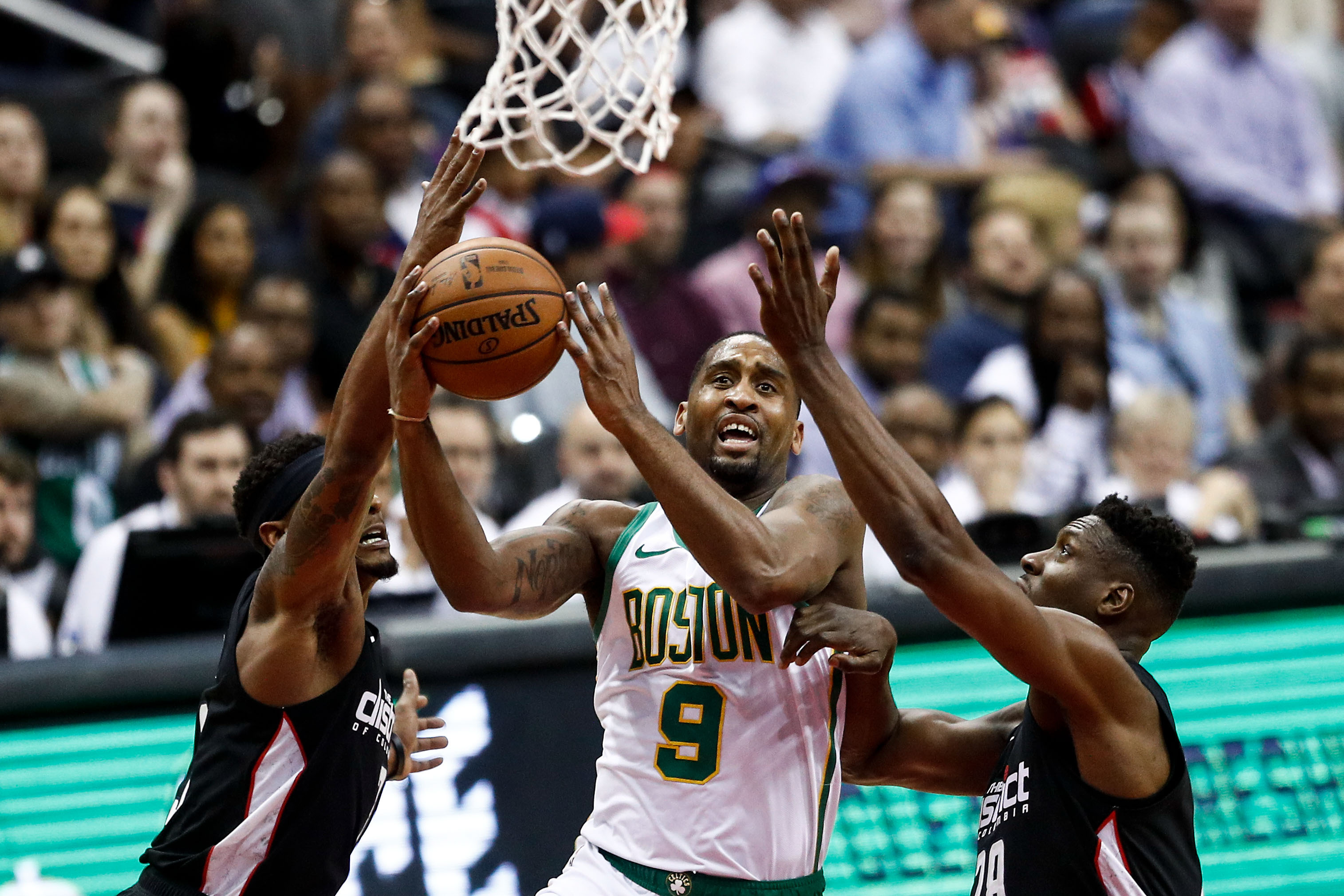 棒球与康复医学解析现代投手进行韧带重建手术后的体能重建