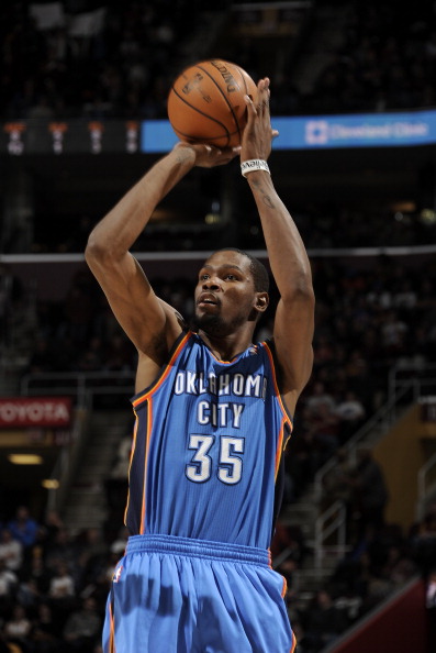 勇士胜雄鹿！库里+梅尔顿轰51分，霍乐迪惊喜作用，格林仍副作用