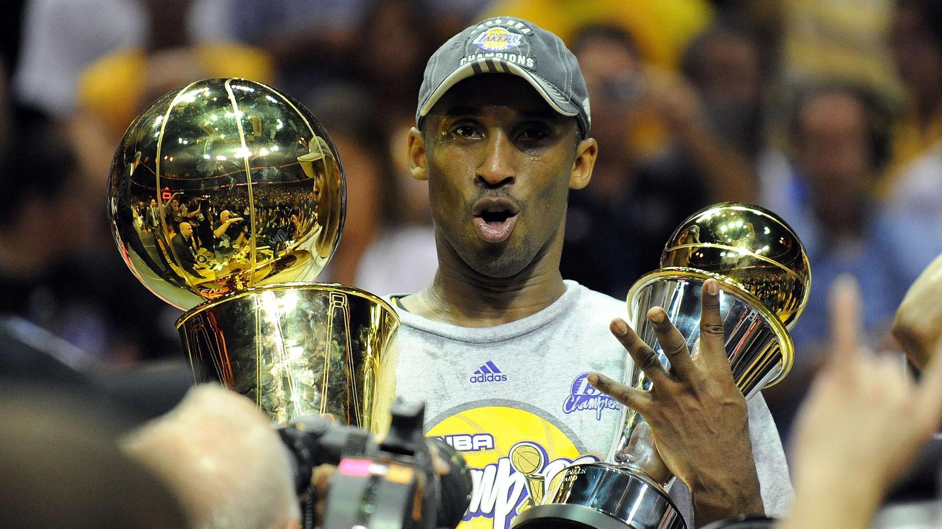 德甲第17轮激战将启！拜仁多特迎挑战，保级大战一触即发